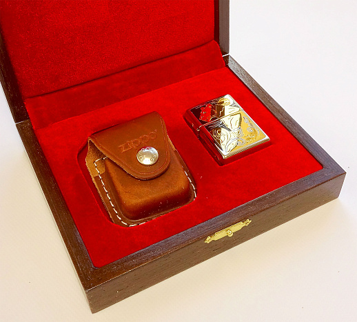 Оригинальная зажигалка Zippo "Сокол"